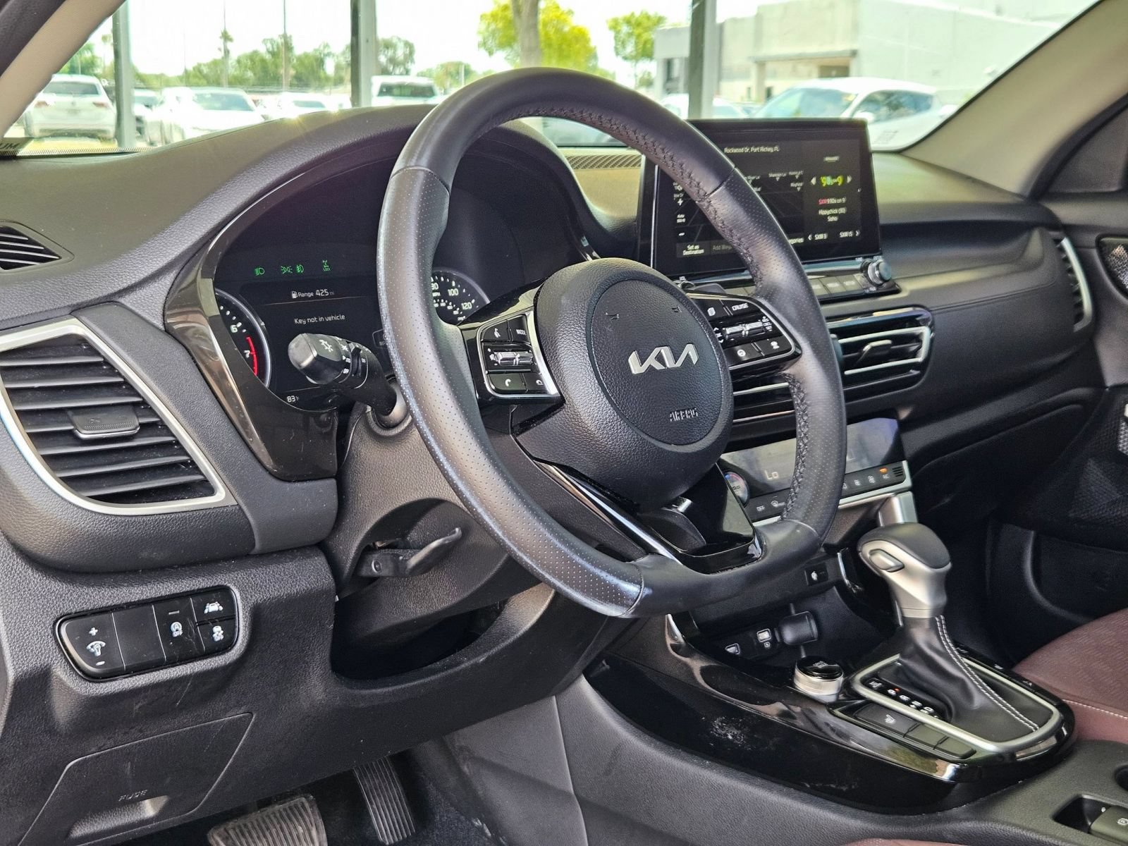 Used 2023 Kia Seltos SX AWD/4WD image 11