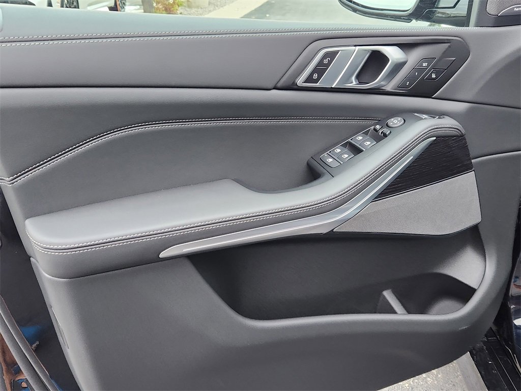 New 2026 BMW X5 xDrive40i image 8