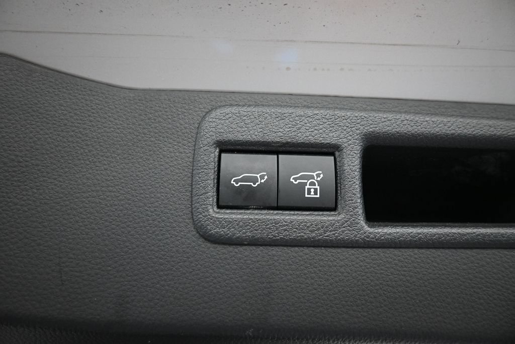 Certified 2024 Toyota Venza LE AWD/4WD image 22