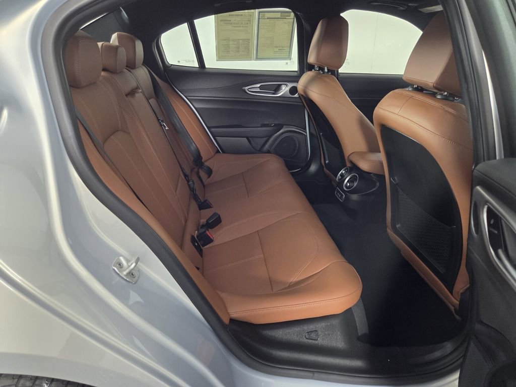 Used 2024 Alfa Romeo Giulia Ti w/ Active Assist Plus Package image 31