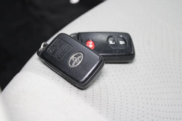 Used 2014 Toyota Prius Two FWD image 13