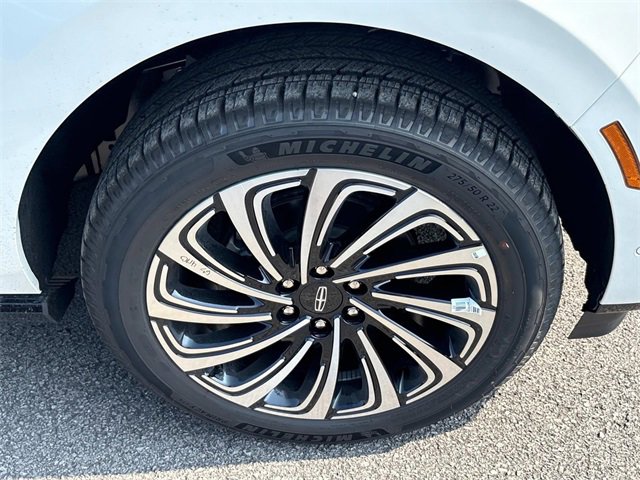 New 2025 Lincoln Navigator L Black Label image 9