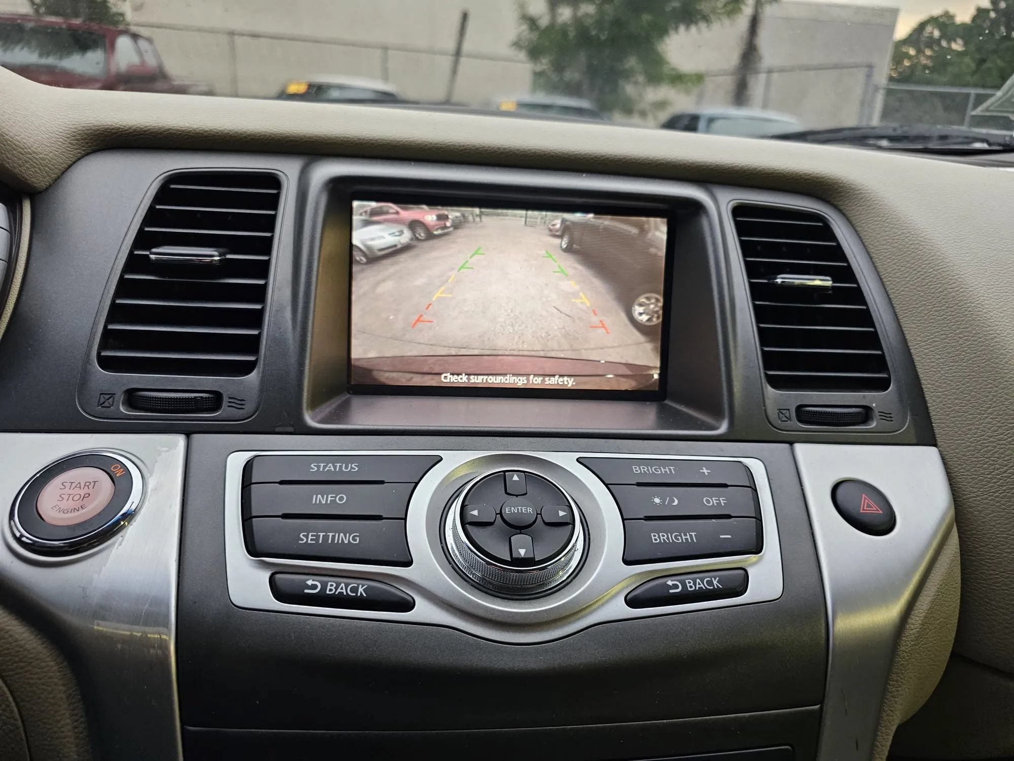 Used 2012 Nissan Murano SV FWD image 22
