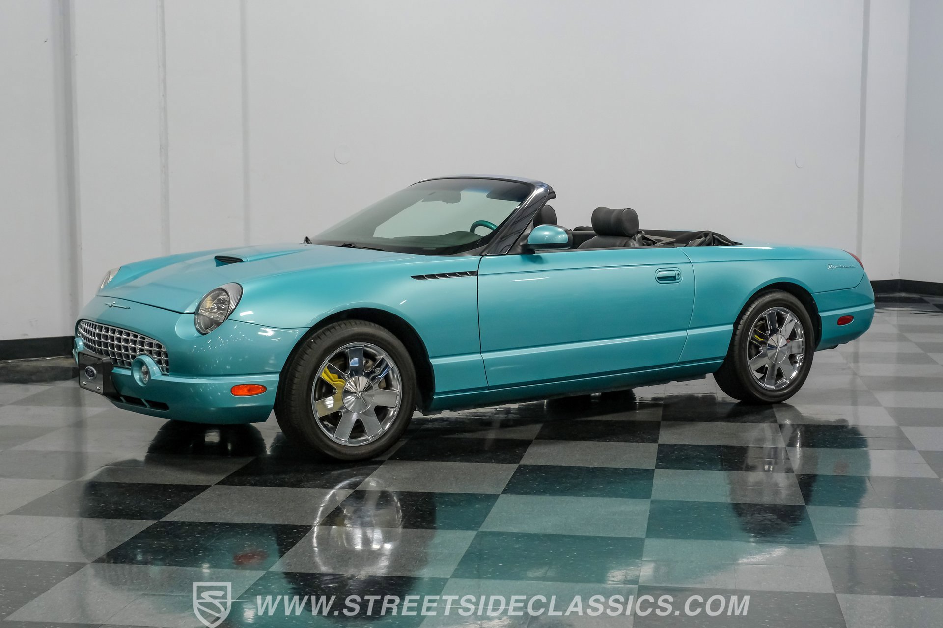Used 2002 Ford Thunderbird RWD image 6