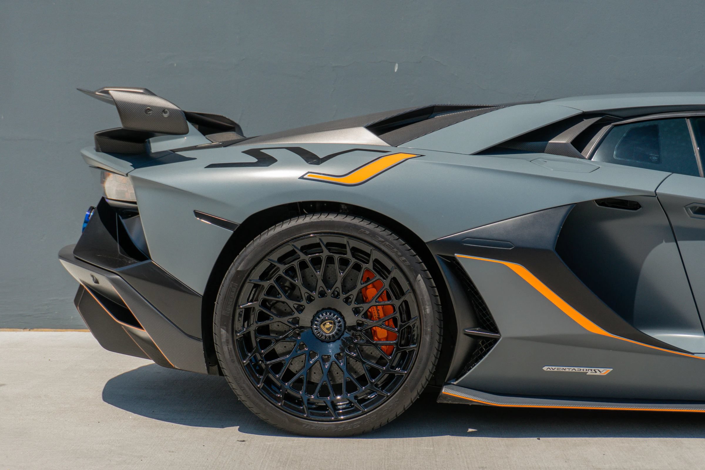Used 2019 Lamborghini Aventador SVJ AWD/4WD image 37