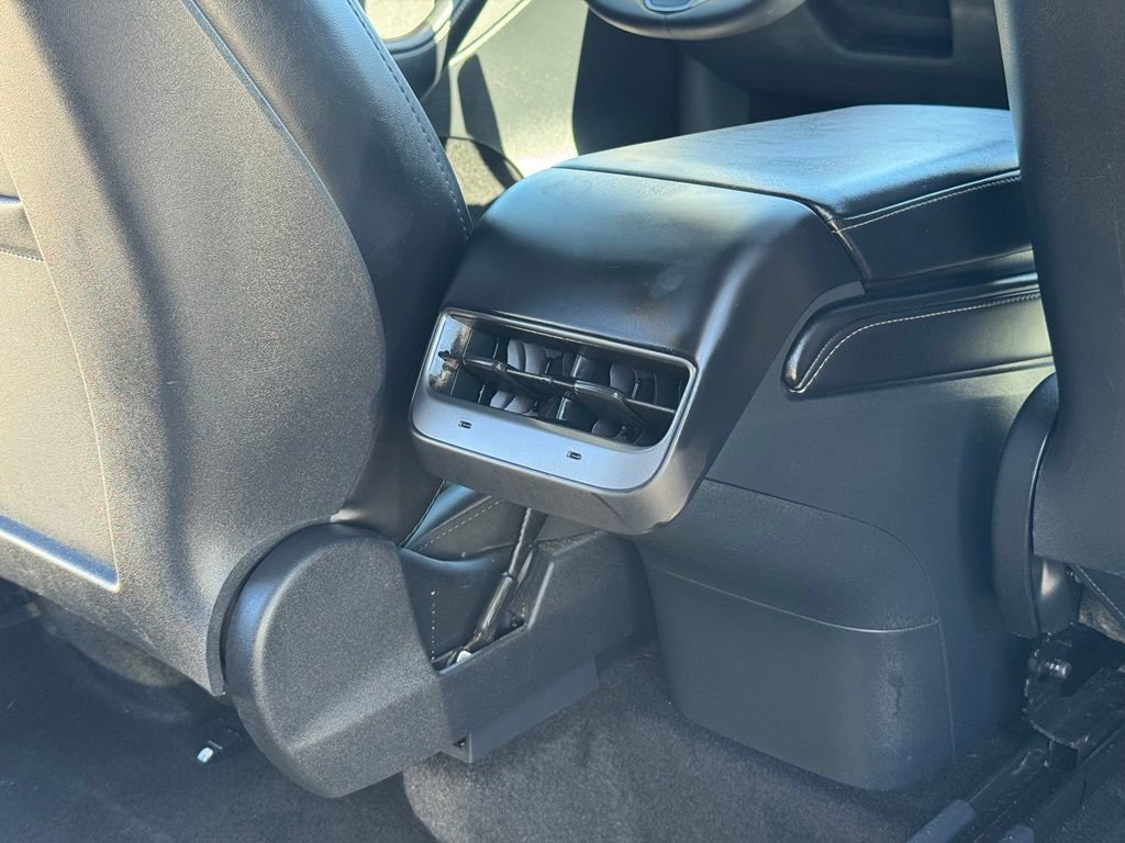 Used 2023 Tesla Model Y Performance AWD/4WD image 20