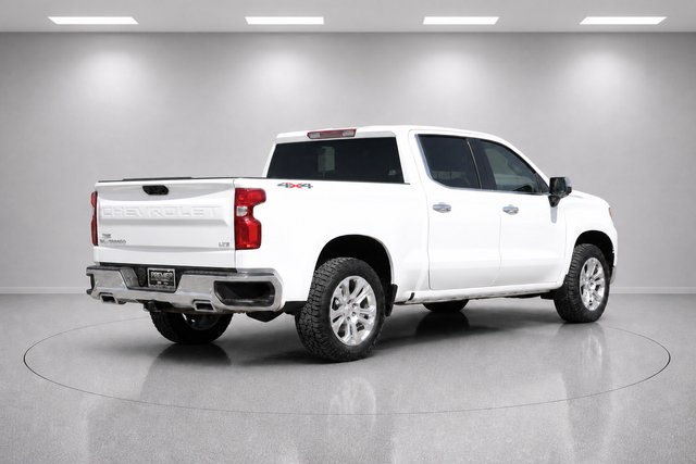 Used 2023 Chevrolet Silverado 1500 LTZ AWD/4WD image 3