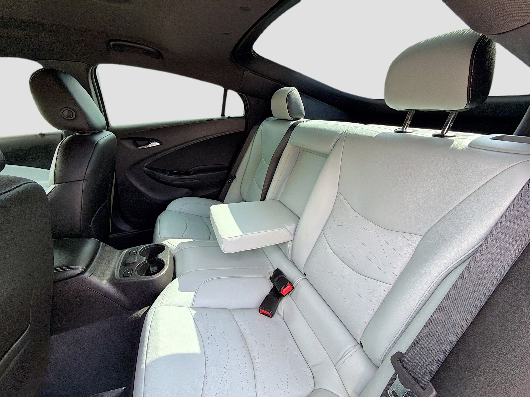 Used 2019 Chevrolet Volt Premier w/ Driver Confidence II Package FWD image 18