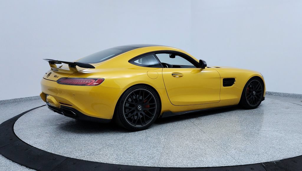 Used 2016 Mercedes-Benz AMG GT S w/ Exclusive Interior Package image 15