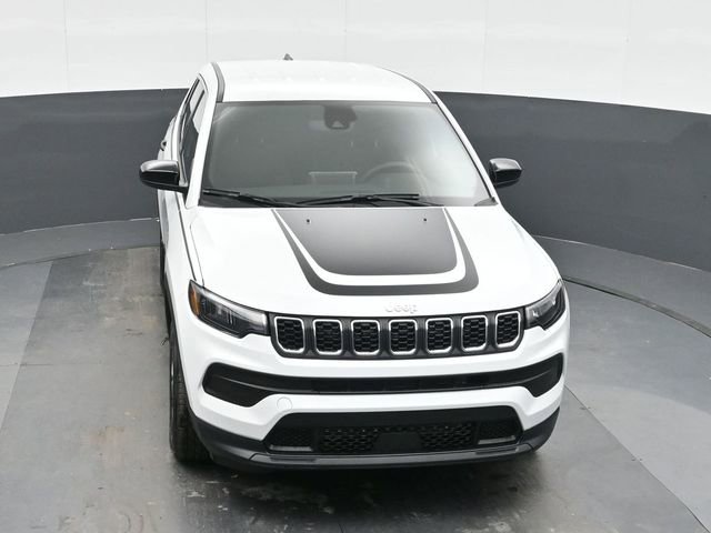 Used 2025 Jeep Compass Sport w/ Mopar Graphics Package AWD/4WD image 32