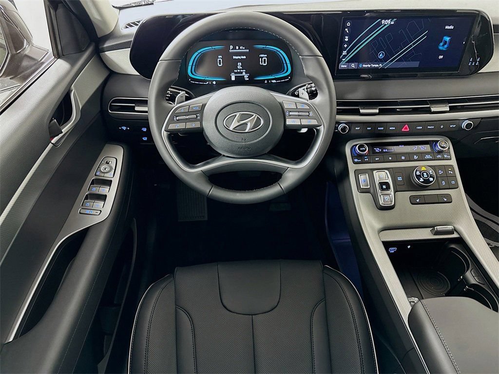 Used 2025 Hyundai Palisade XRT AWD/4WD image 16