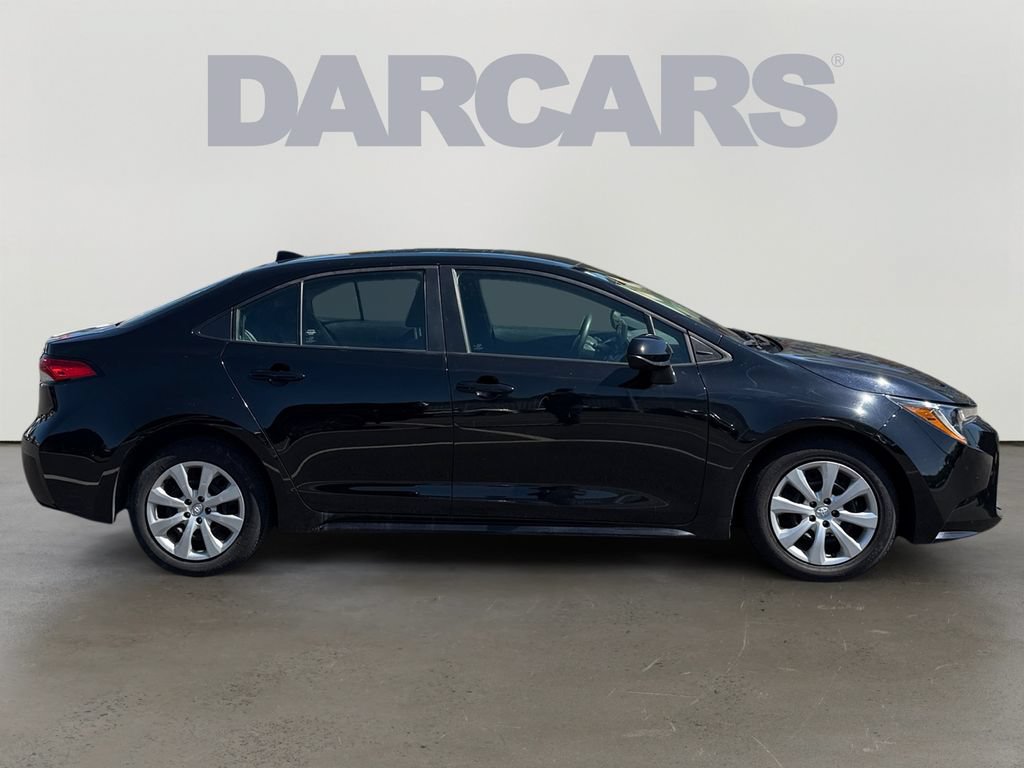 Used 2023 Toyota Corolla LE FWD image 8