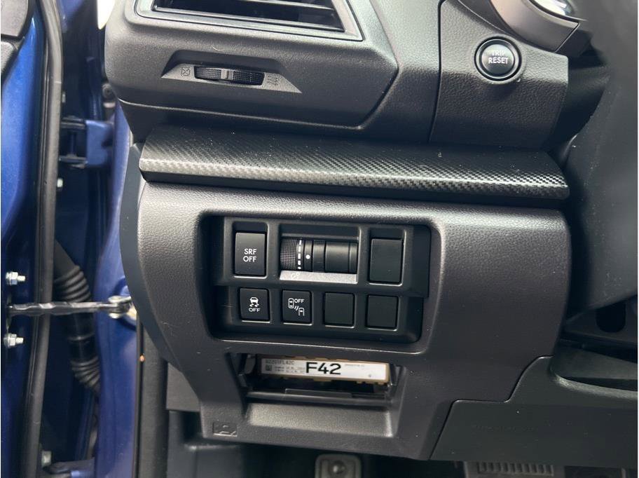 Used 2018 Subaru Impreza 2.0i Premium w/ Eyesight & BSD & Rcta image 14