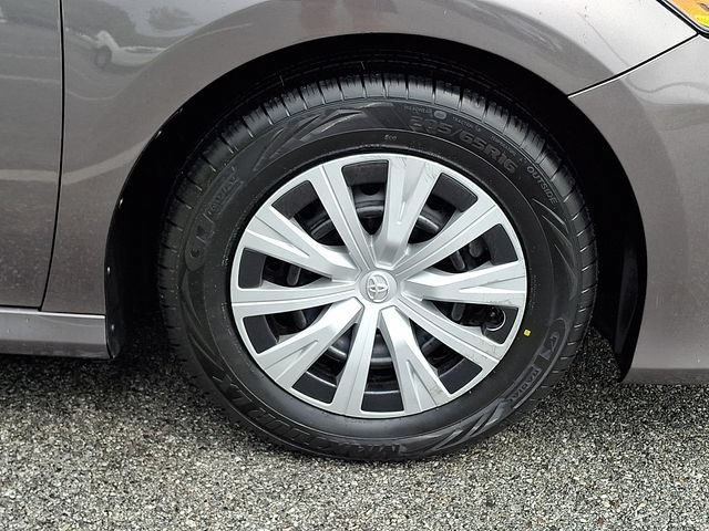 Certified 2022 Toyota Camry LE FWD image 8