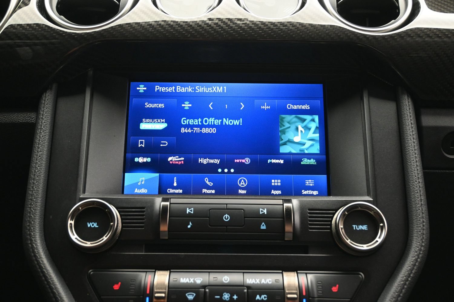 Used 2022 Ford Mustang Shelby GT500 w/ Technology Package RWD image 35