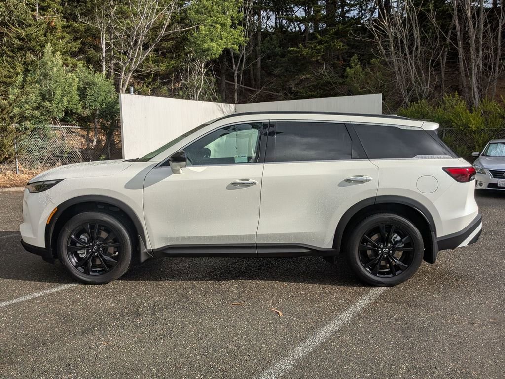 Used 2025 INFINITI QX60 Luxe w/ Black Edition image 8