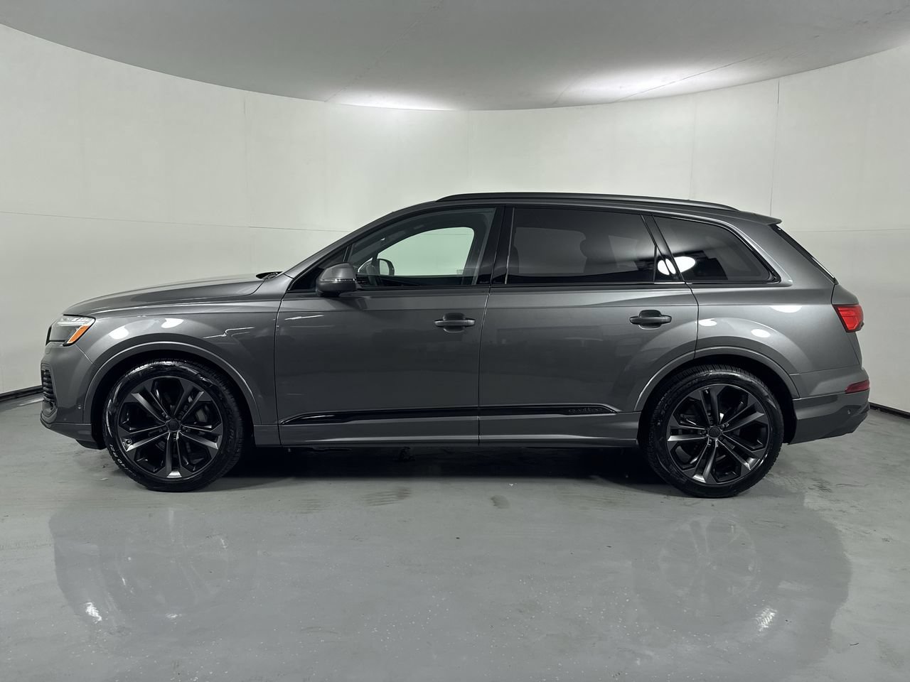Used 2026 Audi Q7 3.0T Premium Plus w/ Premium Plus Package AWD/4WD image 30
