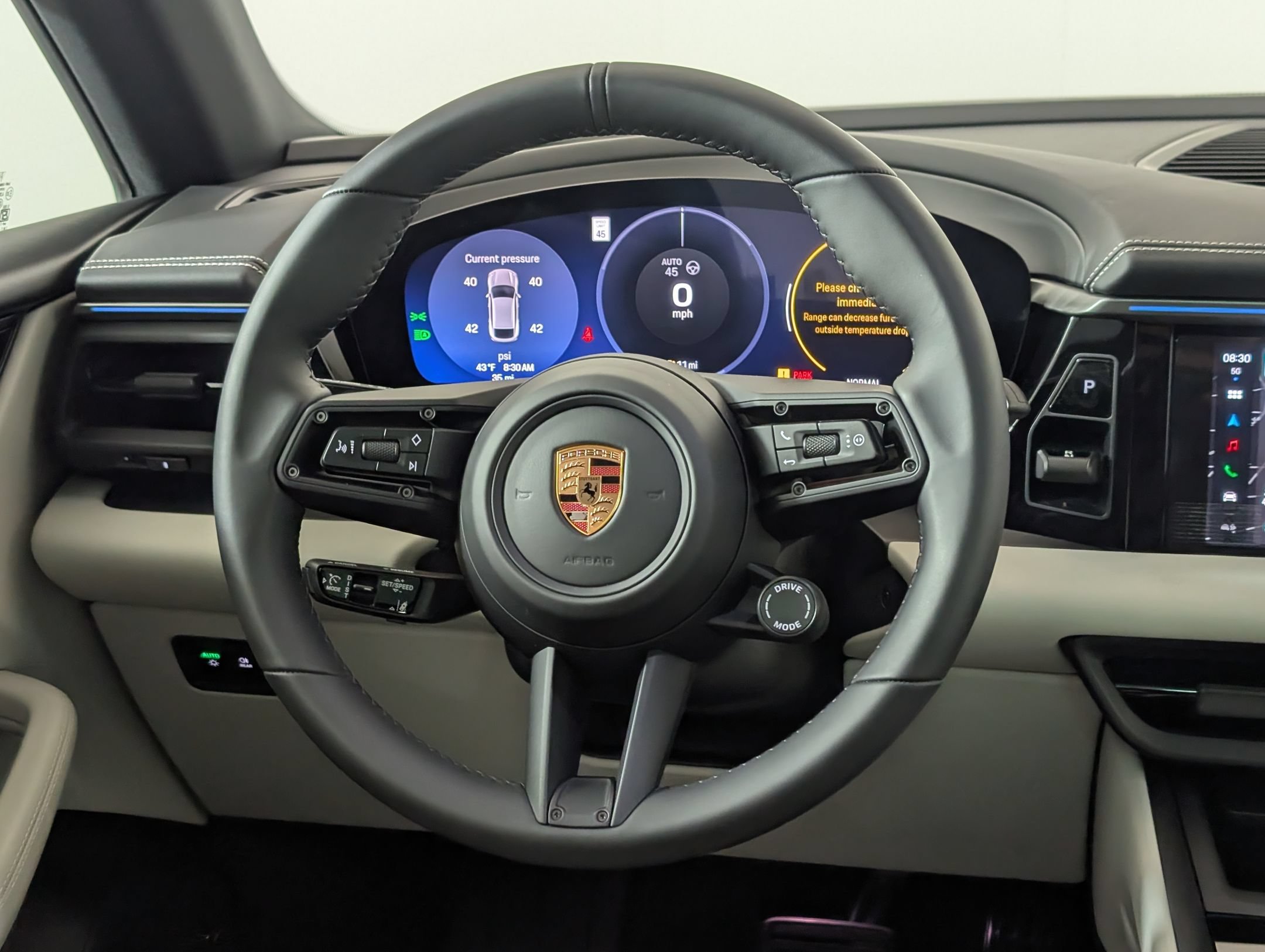 New 2025 Porsche Macan 4S Electric AWD/4WD image 21