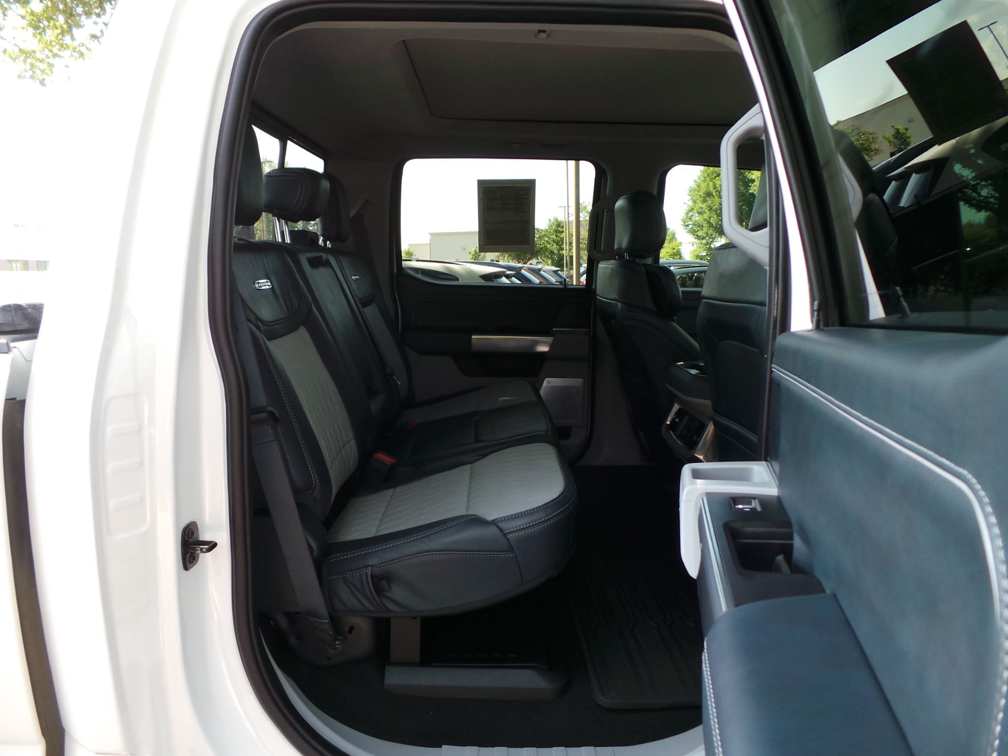 Used 2024 Ford F450 Limited w/ FX4 Off-Road Package AWD/4WD image 50