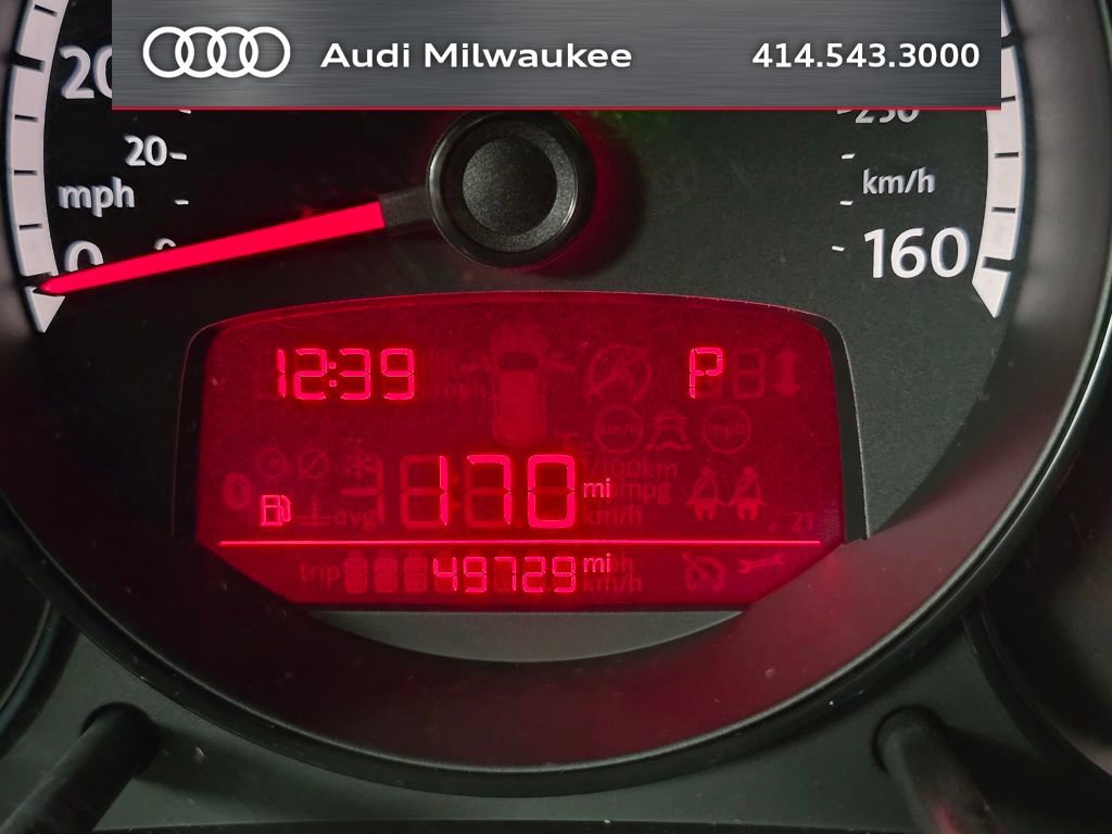 Used 2013 Volkswagen Beetle 2.0T FWD image 29