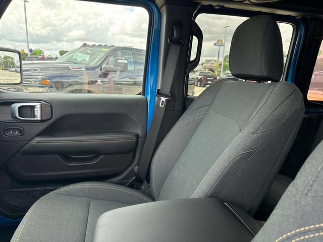 Used 2024 Jeep Wrangler Unlimited Sahara AWD/4WD image 22