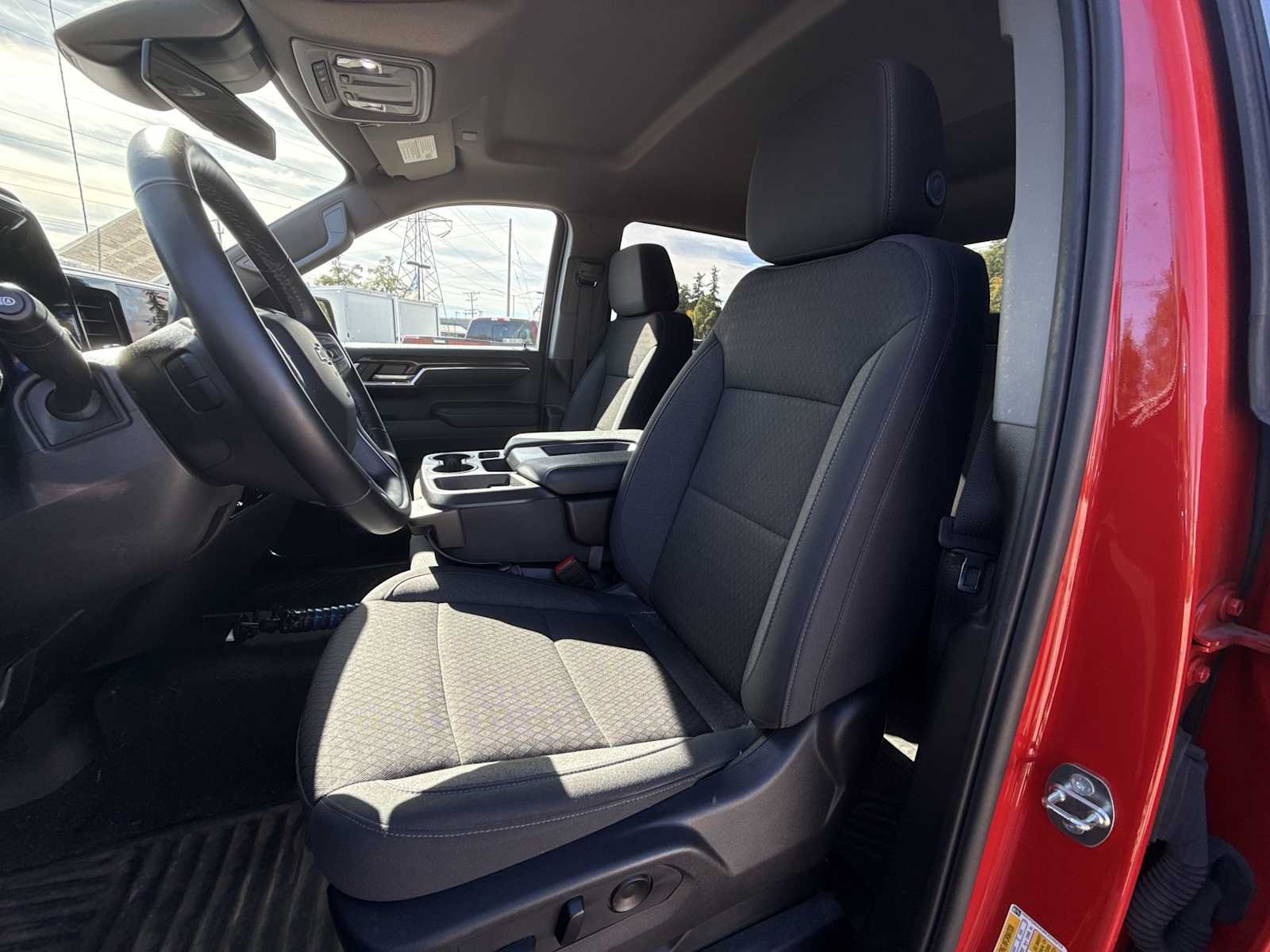 Certified 2024 Chevrolet Silverado 1500 LT AWD/4WD image 18