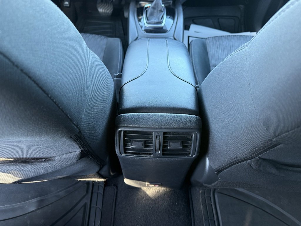 Used 2019 Nissan Rogue SV image 32