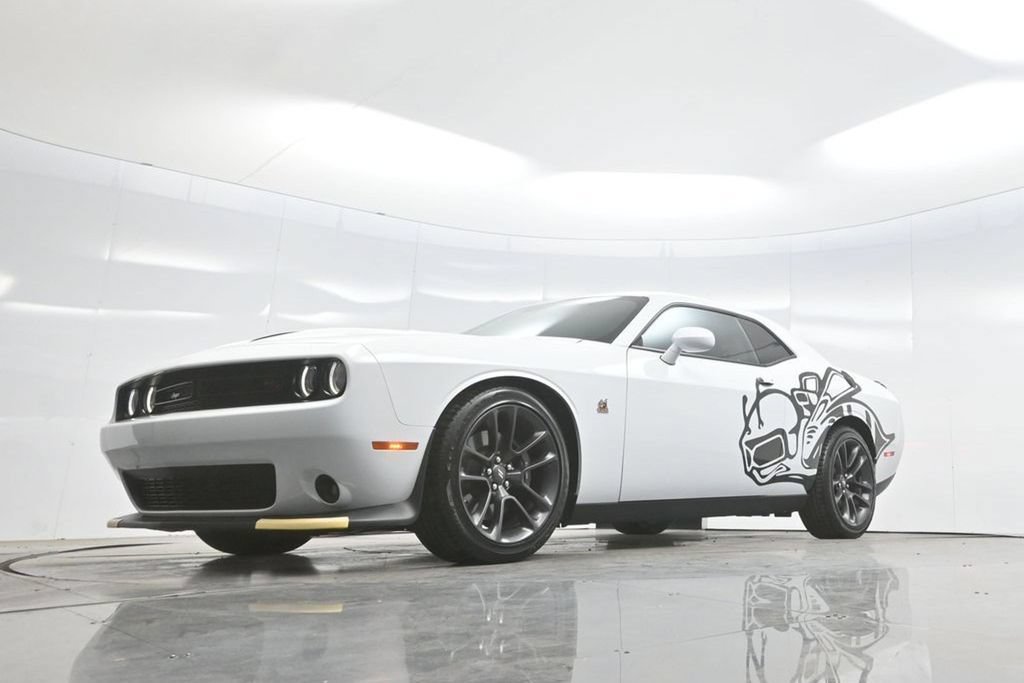 Used 2022 Dodge Challenger R/T Scat Pack w/ Driver Convenience Group RWD image 57
