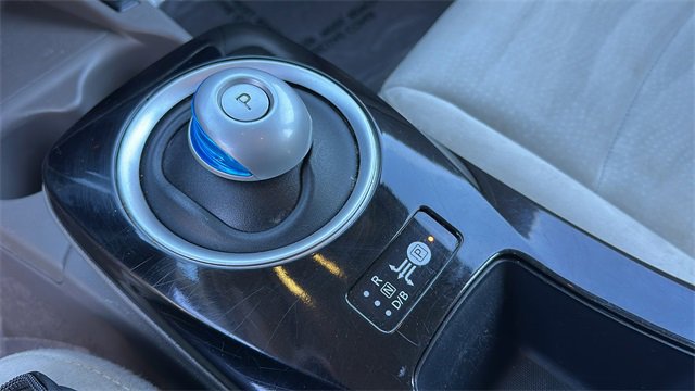 Used 2015 Nissan Leaf SV w/ LED & Quick Charge Package image 29