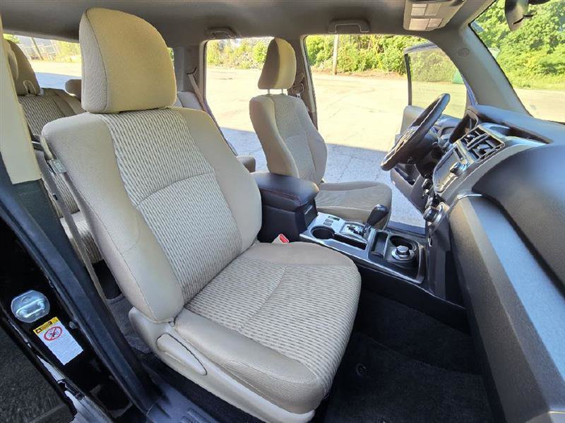 Used 2016 Toyota 4Runner SR5 AWD/4WD image 21