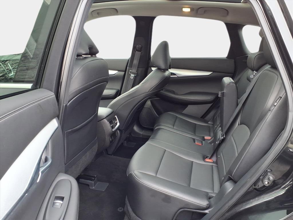 Used 2021 INFINITI QX50 Luxe image 10