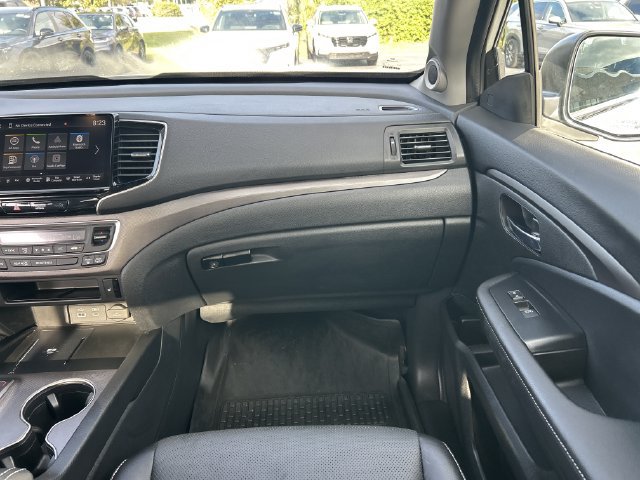 Certified 2025 Honda Ridgeline RTL image 16