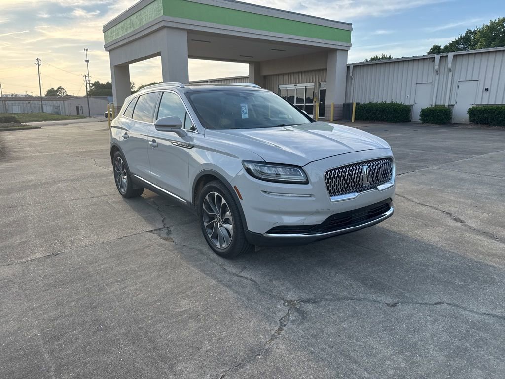 Used 2022 Lincoln Nautilus Reserve FWD image 1