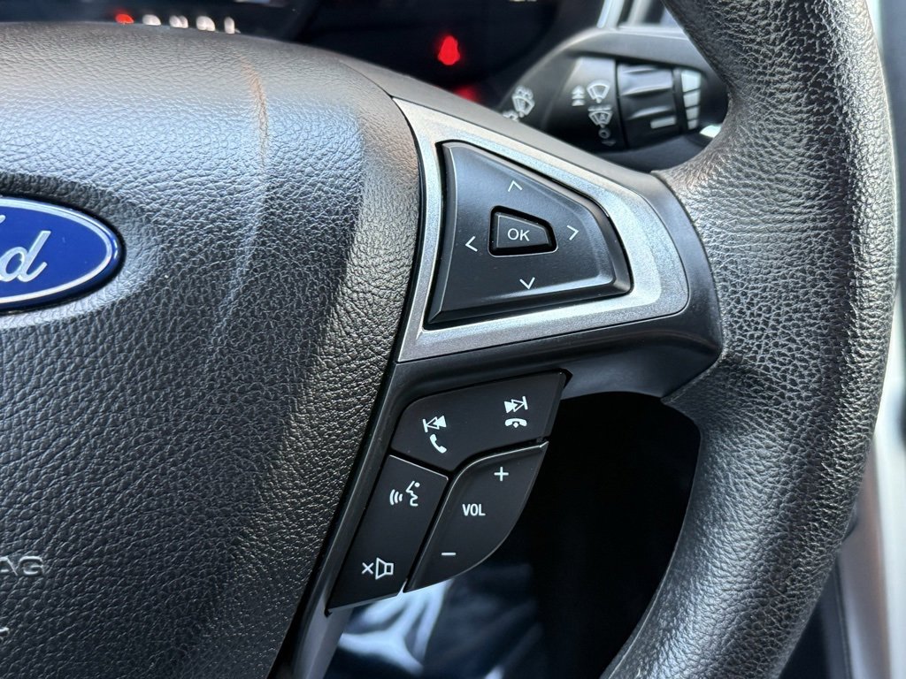 Used 2020 Ford Fusion SE image 28