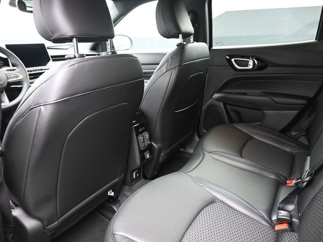 New 2026 Jeep Compass Latitude image 16