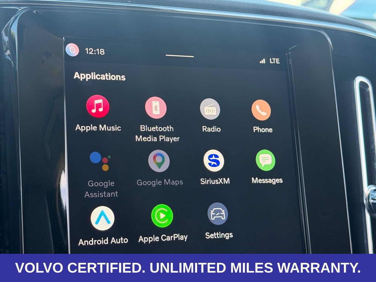 Certified 2024 Volvo XC40 B5 Core AWD/4WD image 29