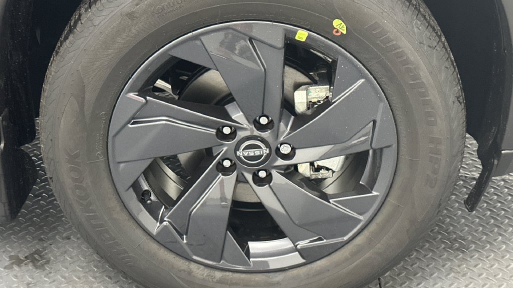 New 2026 Nissan Rogue SV w/ Cold Weather Package AWD/4WD image 14