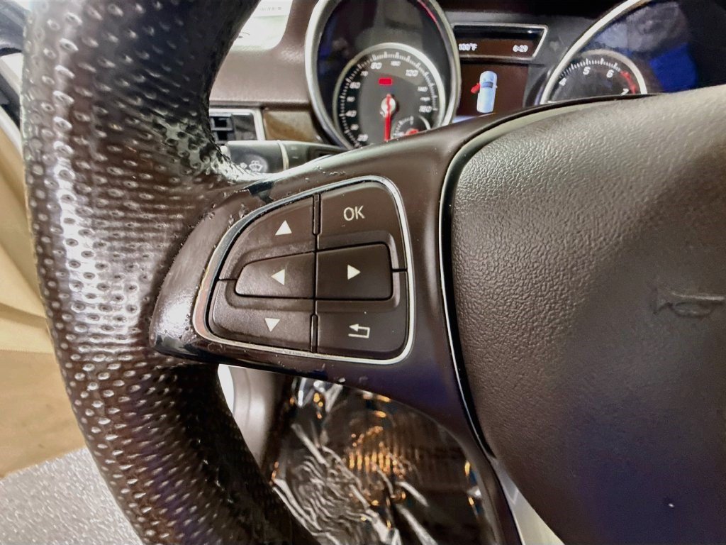 Used 2018 Mercedes-Benz GLE 350 4MATIC image 17