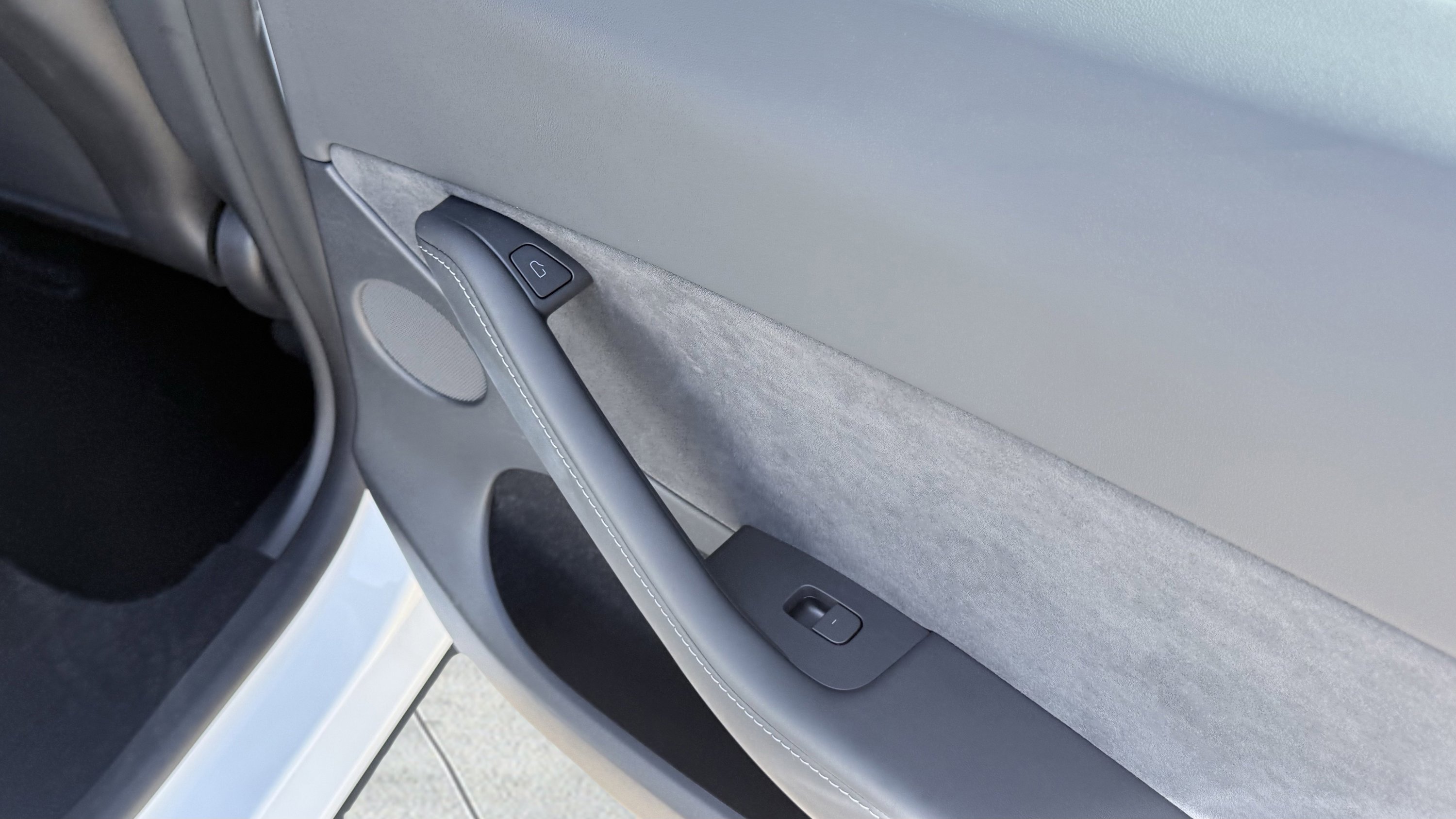 Used 2023 Tesla Model Y Long Range image 34