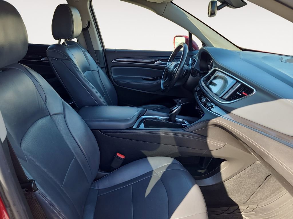Used 2018 Buick Enclave Essence image 15