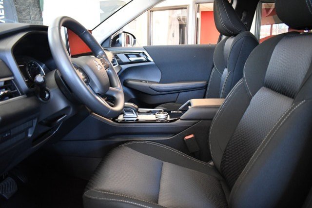 New 2026 Mitsubishi Outlander ES AWD/4WD image 22