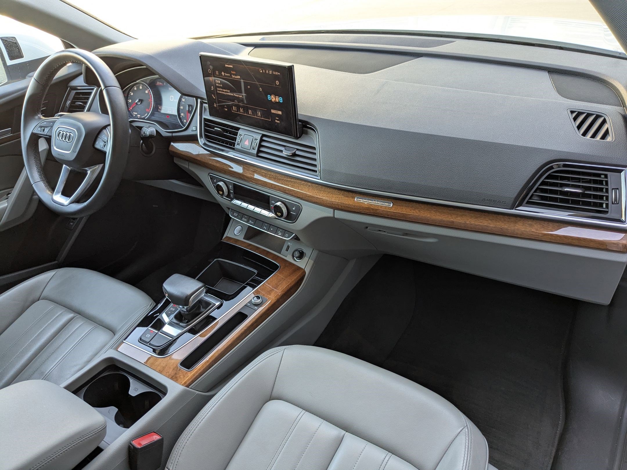 Used 2023 Audi Q5 2.0T Premium w/ Convenience Package image 29