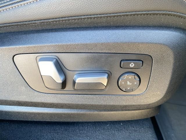 Used 2020 BMW X7 xDrive40i w/ Premium Package image 21