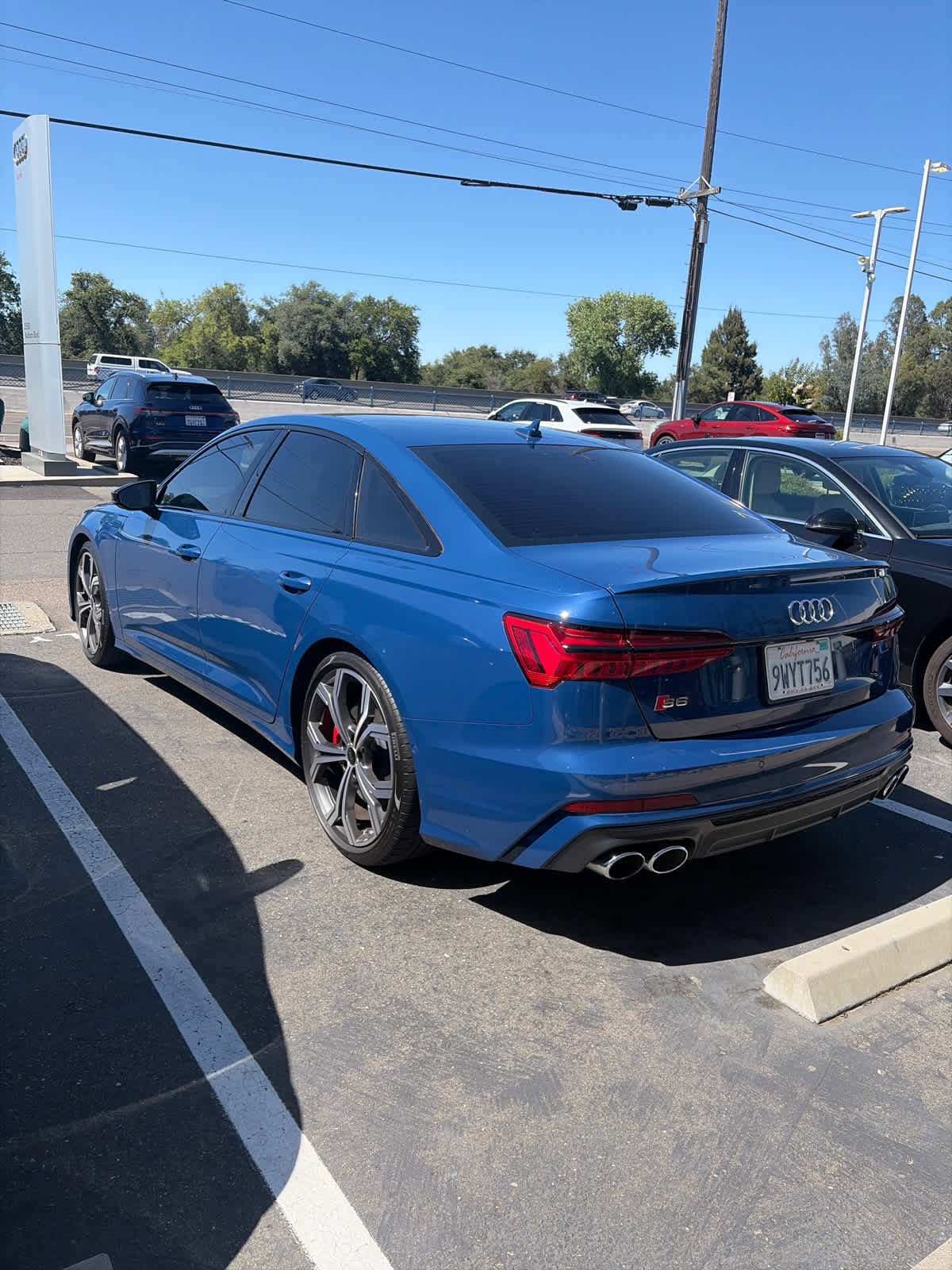 Used 2025 Audi S6 Premium Plus w/ Premium Plus Package AWD/4WD image 6