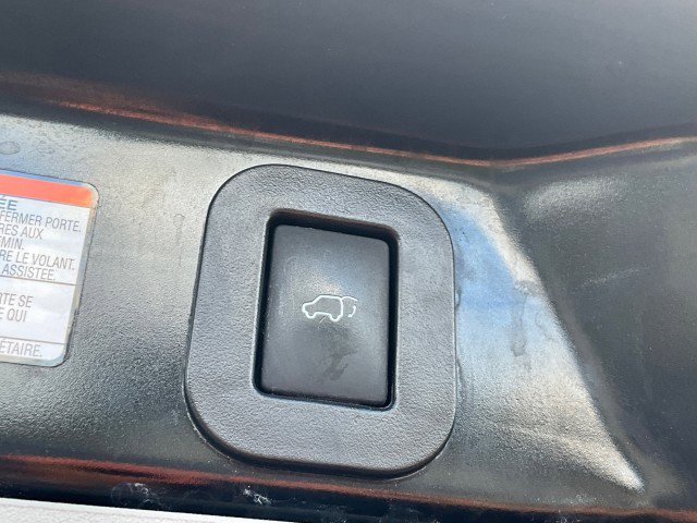 Used 2020 Toyota Sienna SE image 37