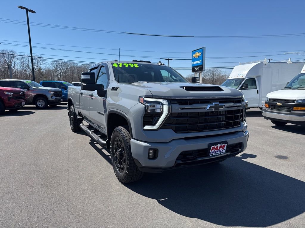 Used 2024 Chevrolet Silverado 2500 LT w/ Z71 Sport Edition image 2