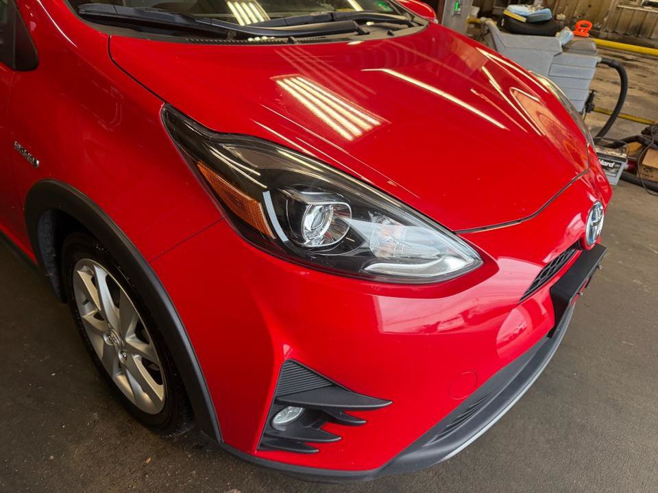Used 2018 Toyota Prius C Four FWD image 28