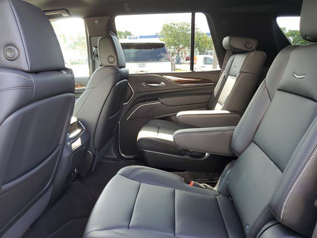 Certified 2024 Cadillac Escalade Luxury RWD image 34