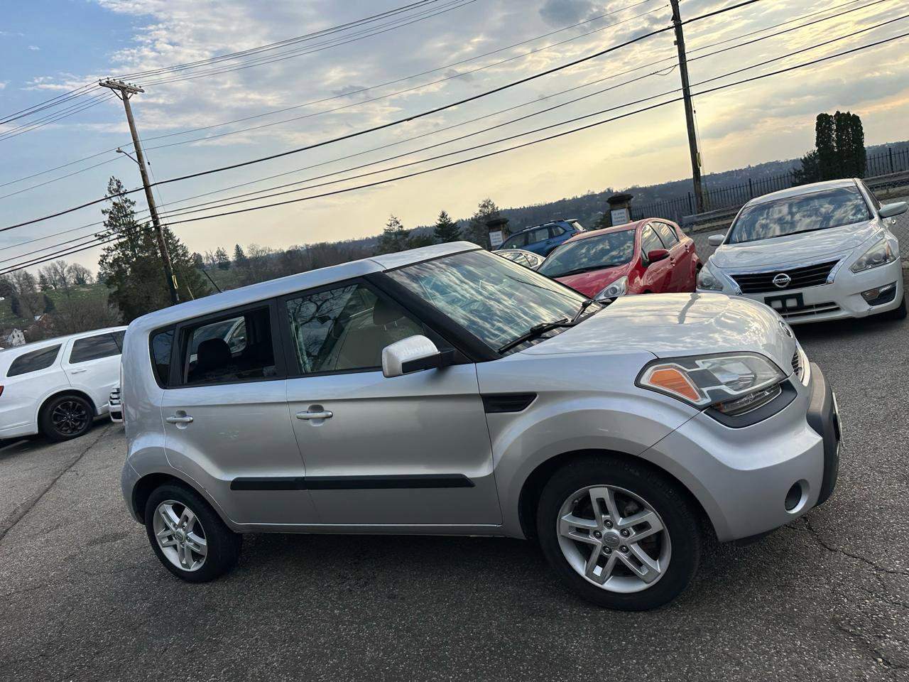 Used 2011 Kia Soul + image 6