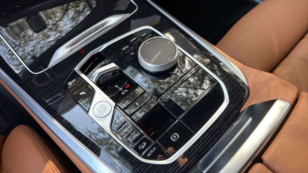 New 2026 BMW X5 xDrive40i w/ M Sport Package image 16